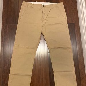 Men’s Levi khakis